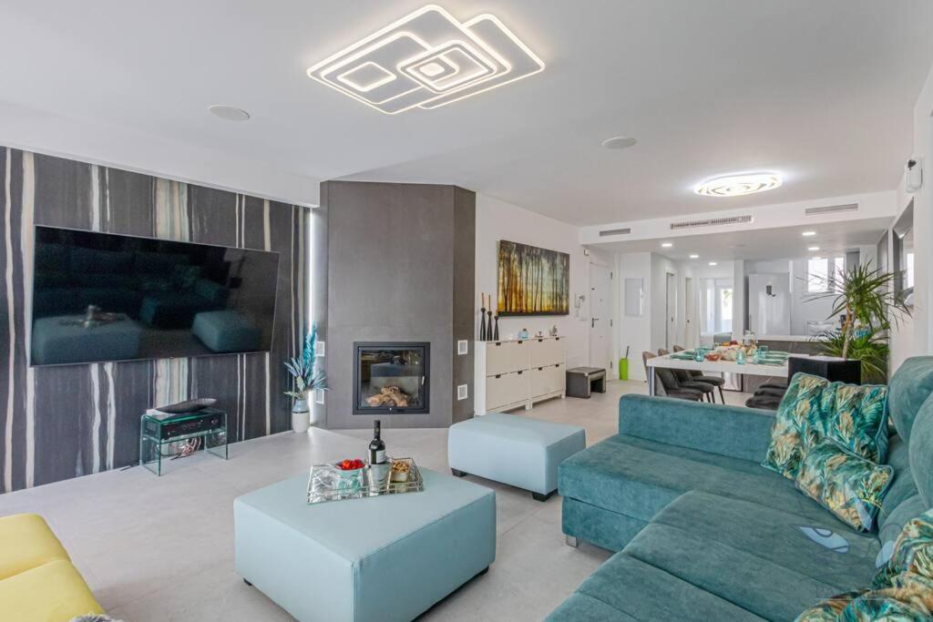 Puerto Marina Luxury 2Bdr Apartment With Sea View Benalmadena Ngoại thất bức ảnh